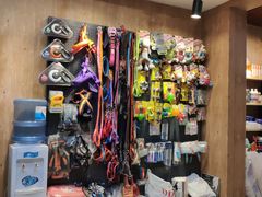 -精灵岛宠物生活馆(洪泽花园店)