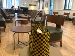 大堂-星巴克臻选(广州沙面店)