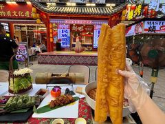-刘姐啤酒鱼民族演艺餐厅(西街总店)