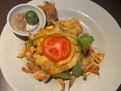 -大头虾越式风味餐厅(光明广场店)