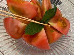 草莓西红柿-烹然四季椰子鸡火锅(团结湖总店)
