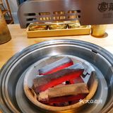 雨天室内吃现烤战斧牛排