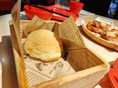 霸王酥皮叉烧包-避风塘(宝山万达店)