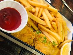 美式风味炸鸡翅配薯条-MIKAKU(万达广场上海宝山店)