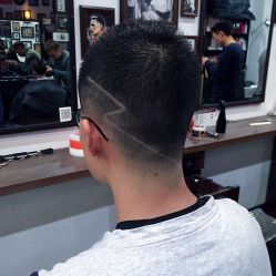 -MARTIN'S BARBER SHOP男士理发馆