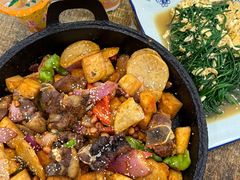 -老钟家烤羊排·敦伊阁清真餐厅胡羊焖饼