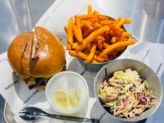 -TRIPS BURGER(大钟寺店)
