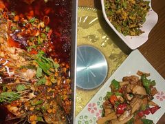 -盐帮食坊•小河帮川菜(四川师大店)