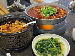 -万重锦·人文川菜馆(骡马市店)