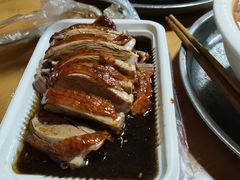 不远处的烤鸭-祁家面馆(大香炉店)