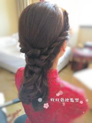 -双双化妆造型工作室