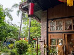 -花溪雨·森林餐厅(石基店)