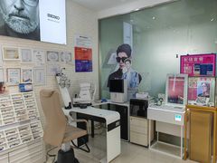 -诺柯视眼镜-蔡司依视路官方工厂店(淞南一店)