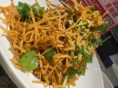 馓子豆苗-廉厨干煸鸡·地标名菜(民富园店)