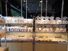 面包甜点陈列柜-御蝶坊生日蛋糕KNAC(新村店)