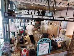 -喵屿·大理花园猫咖