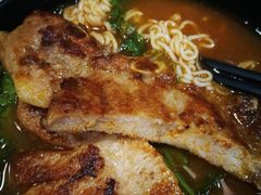 冬阴功汤底香煎猪扒出前一丁-华嫂冰室(尖沙咀店)