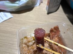 -梁阿婆廿年老牌扣肉糯米饭