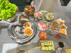 -围炉肉舍丹东海鲜烤肉·烤活鳗(步行街店)