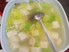 白菜豆腐汤-聚首堂·特色小吃·肘子(什刹海德胜门店)