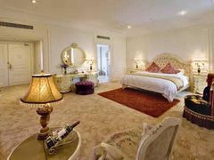 -北京拉斐特城堡酒店