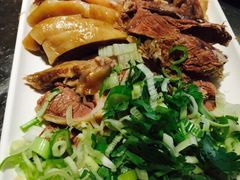 英子狗肉馆-英子补身汤(海兰路店)