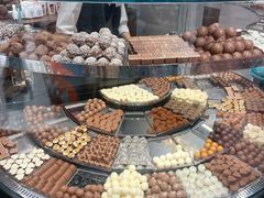 -Laderach 莱德拉(上海环贸iapm店)