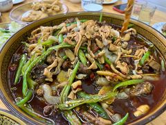 -一品红烧鸭特色川菜(三岔湖店)