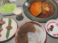 -生活如沸·顺德水牛奶火锅(大学路店)