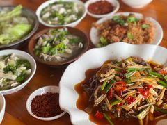 -周记翘脚牛肉