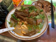 -金杨拉面王小吃面馆·牛三宝面·红烧牛肉粉