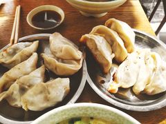 -黄阿姨锅贴大王(万航渡路店)