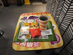 -麦当劳(宝山大厦店)
