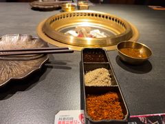 -铭牛烧肉·和牛海鲜自助(高新月牙湖店)