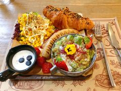 -Mark&Mars Restaurant