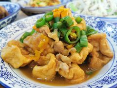 五花肉焖油豆腐-好呷八大碗(五羊店)