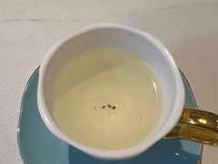 -燕庭·纯燕窝·甜品下午茶(南京西路店)