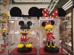 -泡泡玛特POPMART(蓝色港湾店)