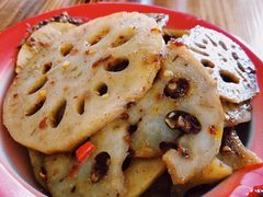 -老三样·美食研究中心(世贸路店)