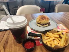 -必胜客(骡马市店)