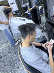 -藤野造型专业烫染接发