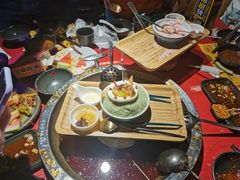 -谭鸭血老火锅(万象九宜城店)