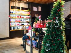 -星巴克臻选(周浦万达店)