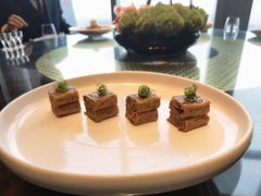 -运·中餐厅(成都华尔道夫酒店)