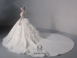 -Renee芮亦婚纱(原丽莎)
