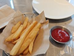 -必胜客(尹山湖歌林公园店)