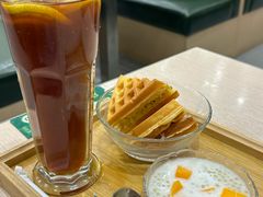 -佰搭果·广式茶餐厅(西华路店)