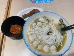 -灵芝妹子海鲜米线(劳动公园店)