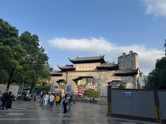 -黔灵山公园-南门售票处