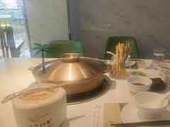 -烹然四季椰子鸡火锅(姚家园万象汇店)